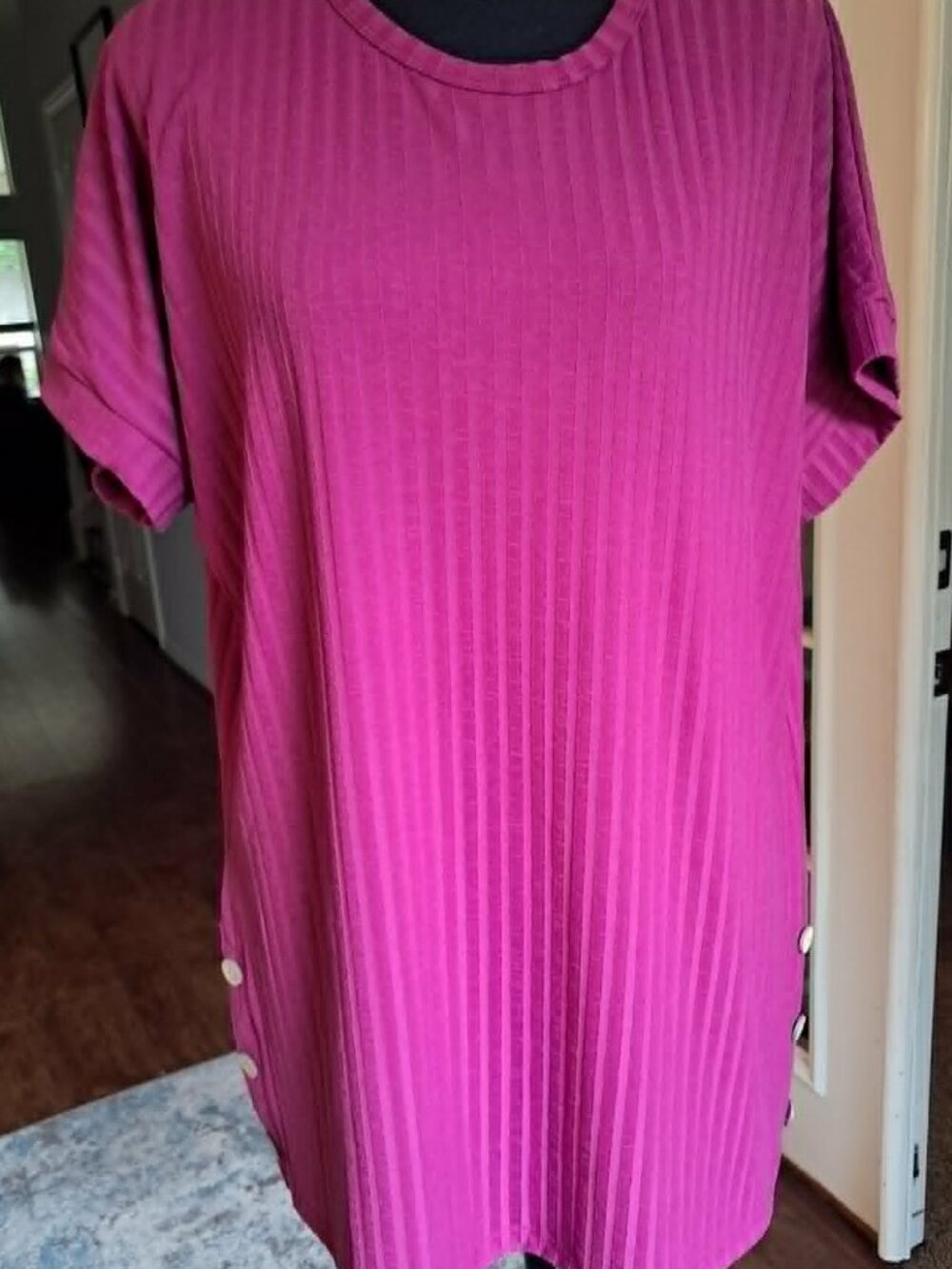Pink Ribbed Top w/ Side Buttons Size XL - Picture 5 of 8
